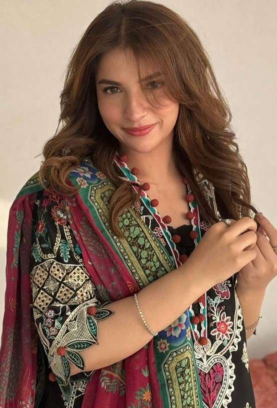 MARIA B. LUXE-2 NX DNo - 1690 by MEHBOOB TEX